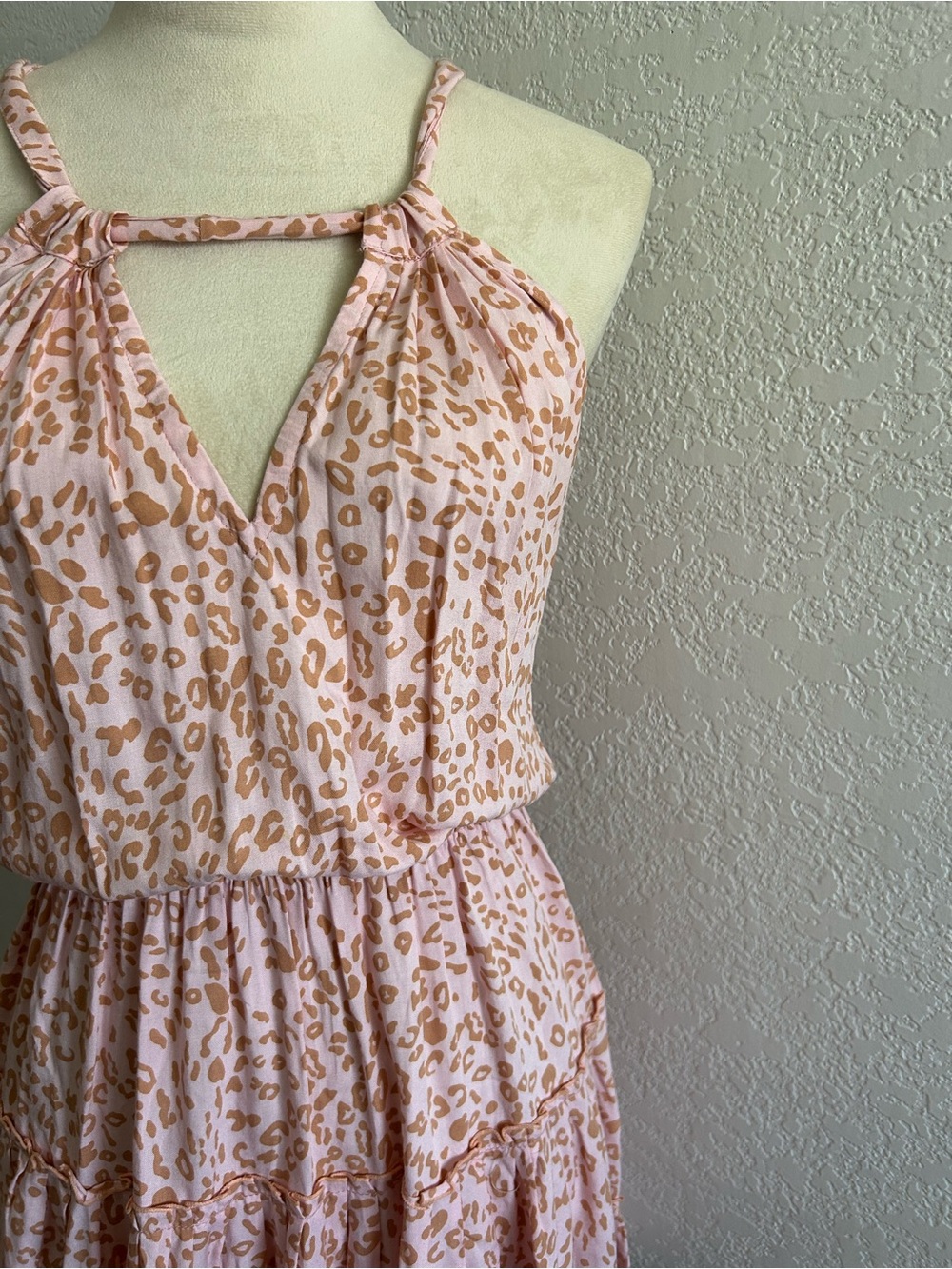 Anthropologie Beachgold Blush Pink & Tan Cheetah Print Ruffle Tiered Mini Dress - Picture 2 of 8